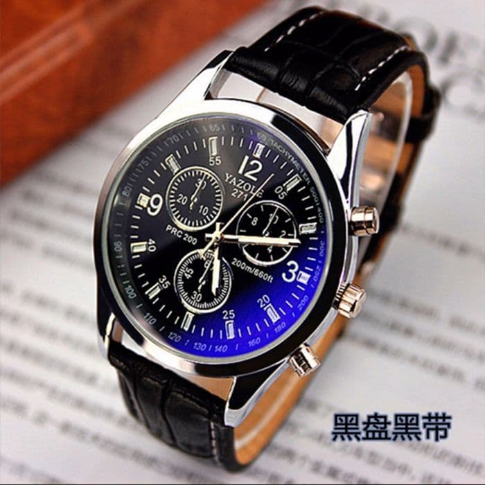 ট্রেন্ডি মেন’স ওয়াচ –সিম্পল কিন্তু স্টাইলিশ!